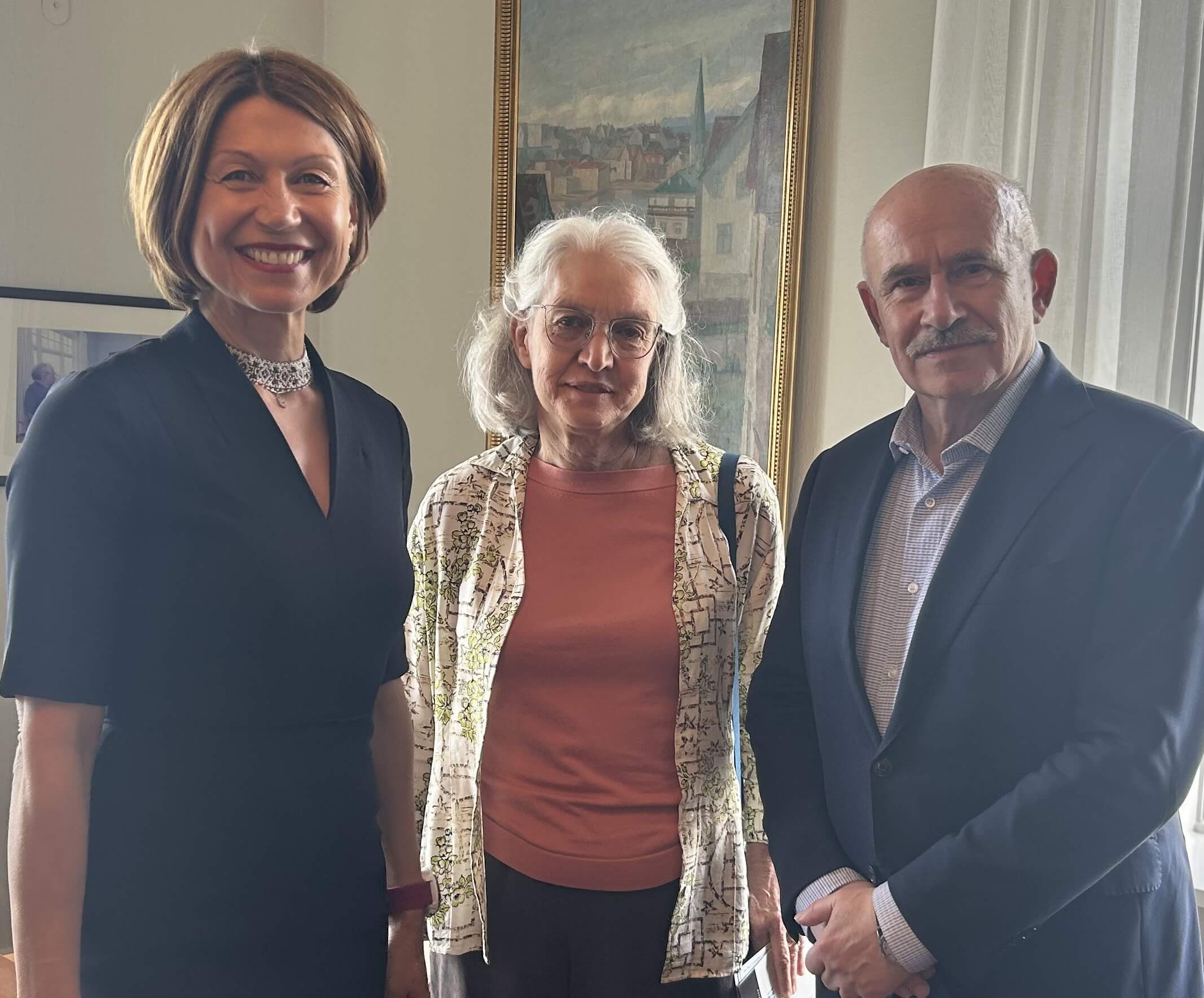 Picture of Gallagher with fellow panelists at ACONA
