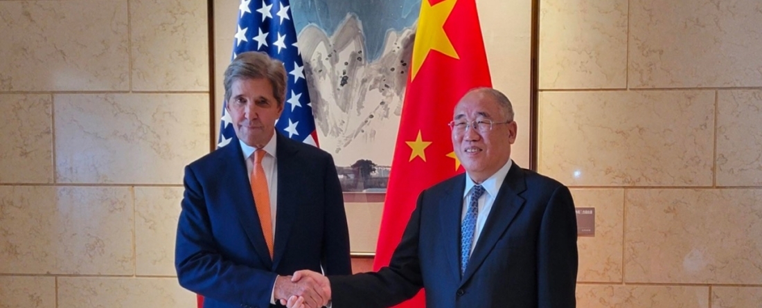 picture of John Kerry and Xie Zhenhua, the top American and Chinese climate envoys, who gathered in Beijing for climate talks