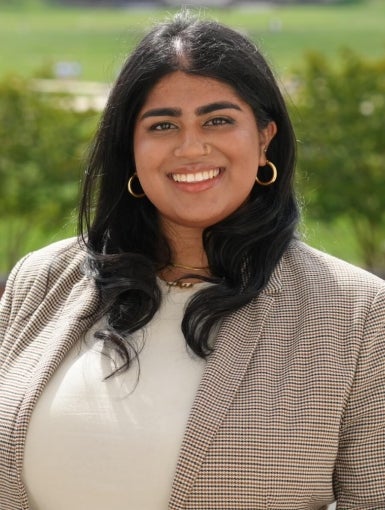 headshot of Saveena Suri